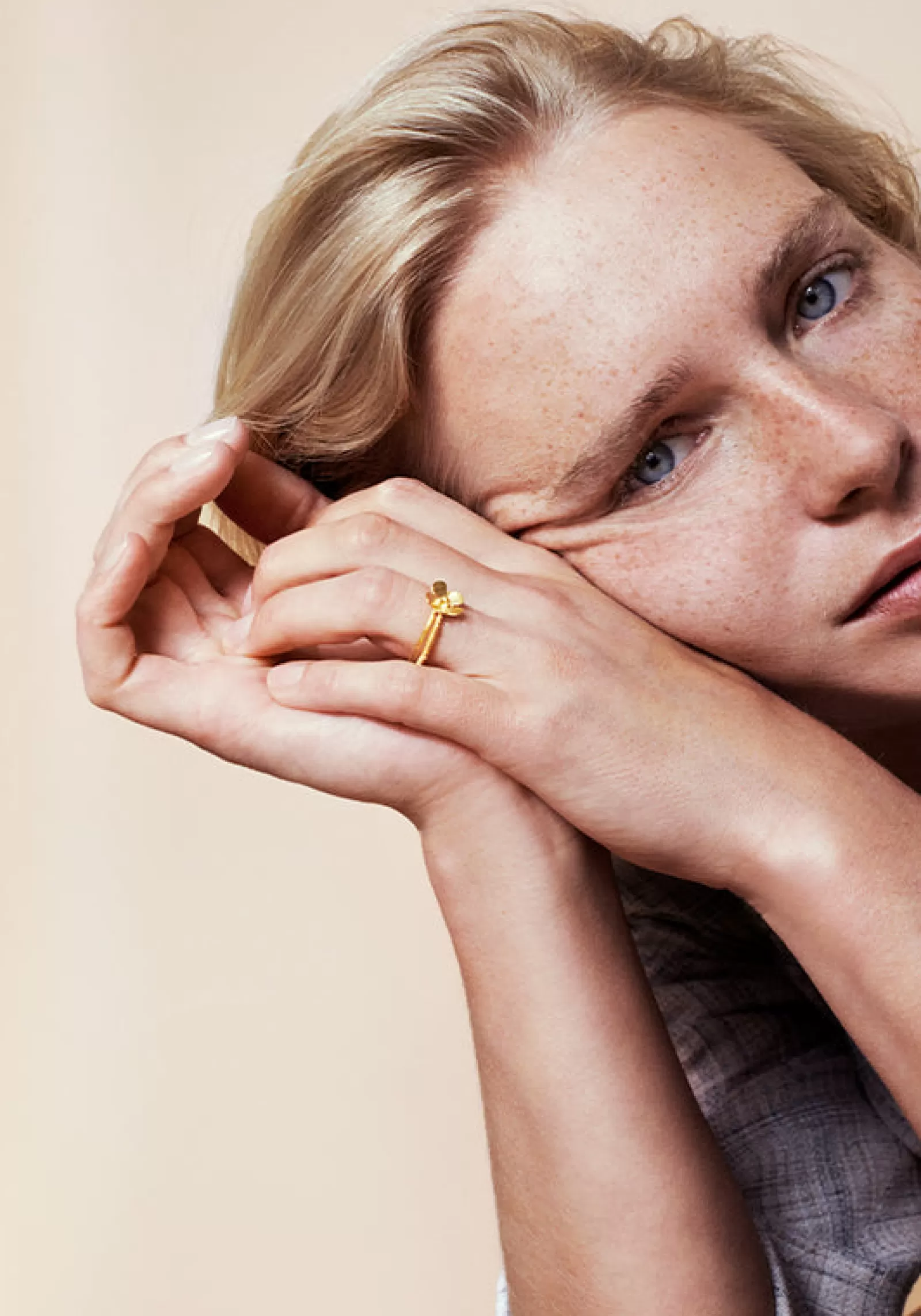 Maanesten Bellflower Ring