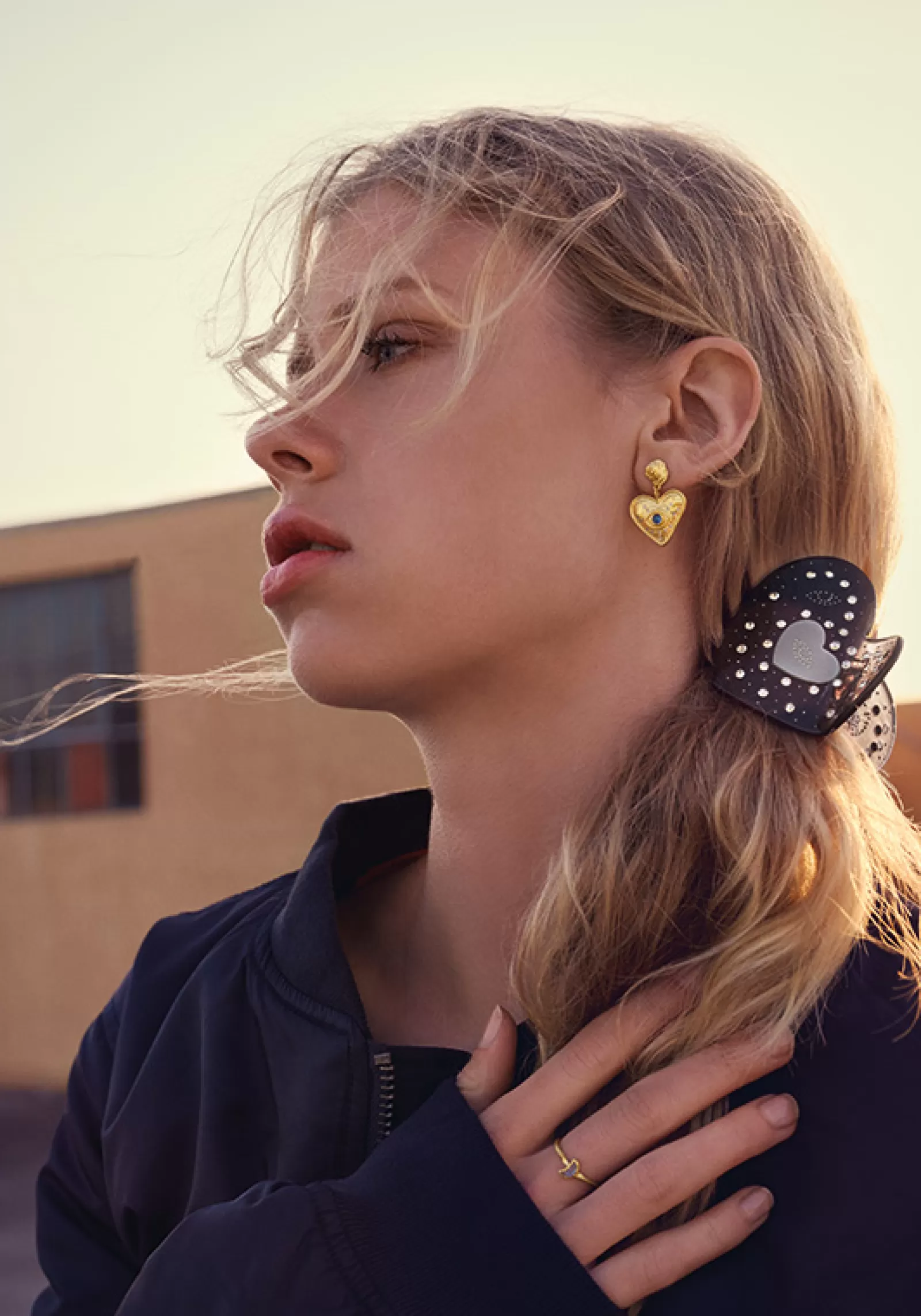 Maanesten Constantine Øreringe