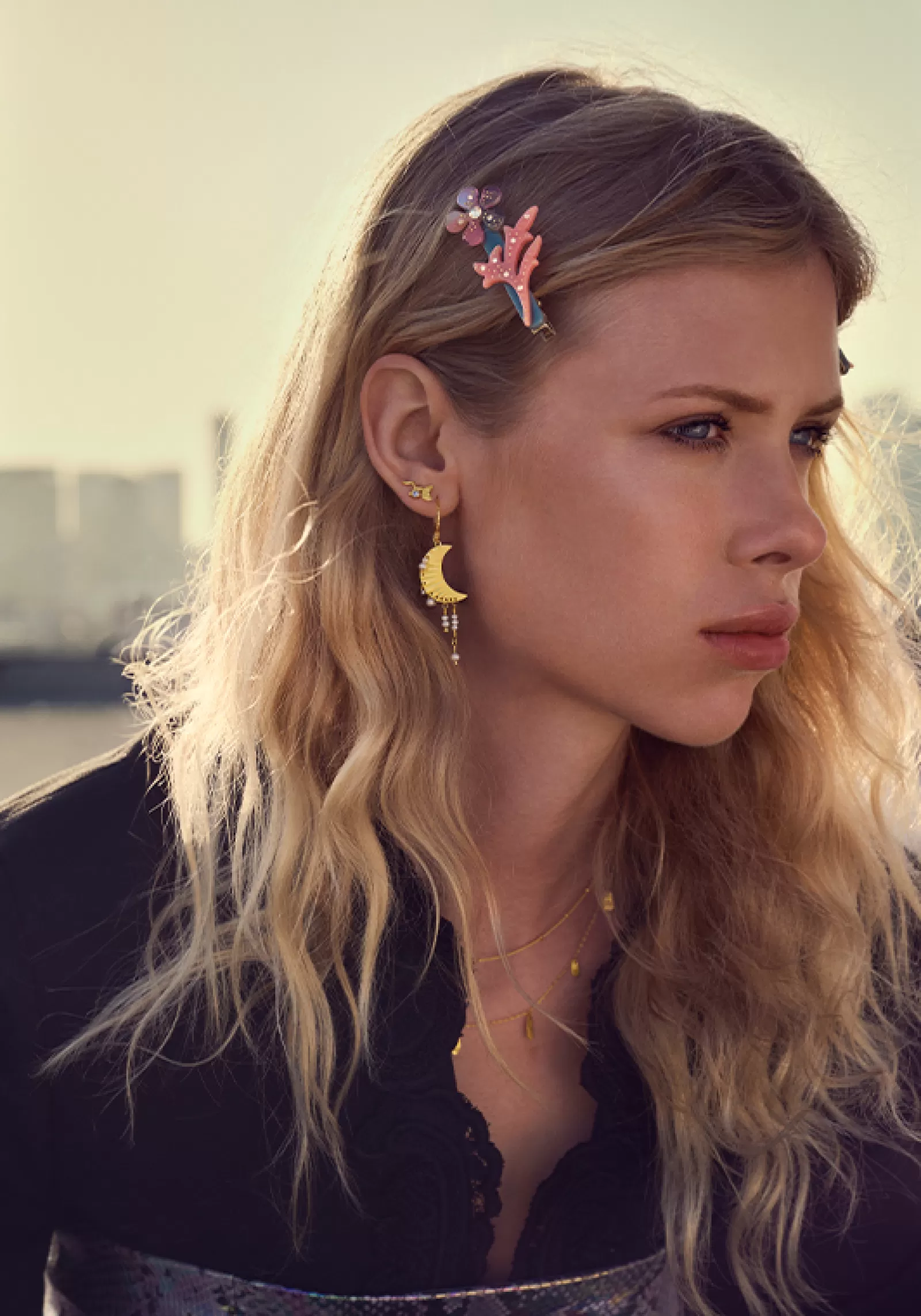 Maanesten Esta Øreringe